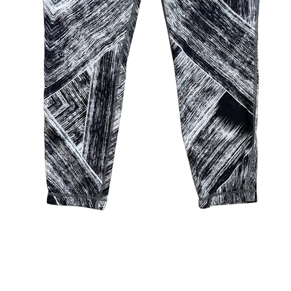 Lululemon Namaskar Pant II Heat Wave Black White Lightweight Travel Size 4 - Picture 5 of 8